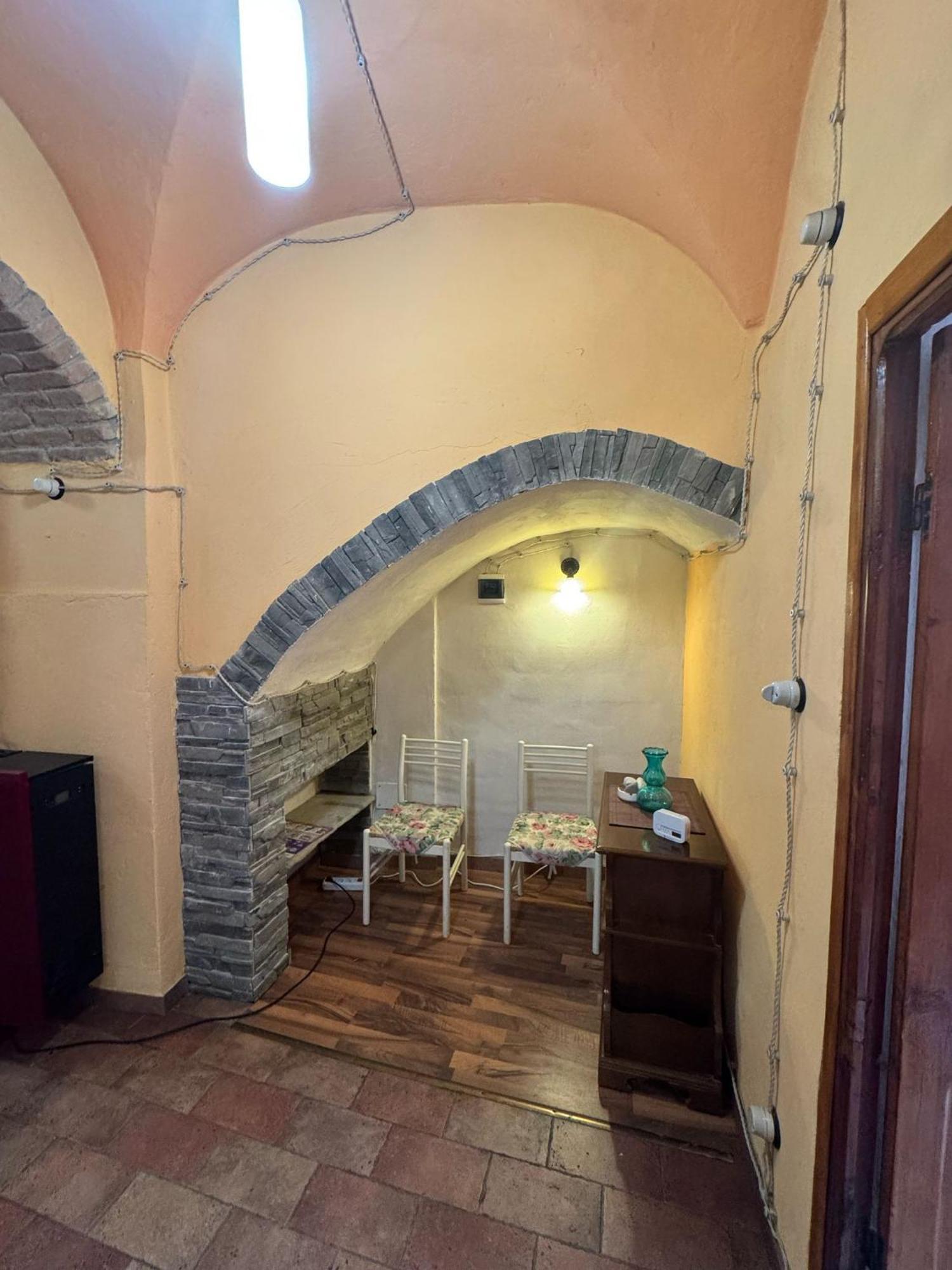 Ferienwohnung Casa Baciccia Badalucco Exterior foto